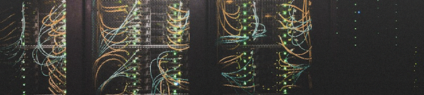 电脑屏幕上显示快连VPN用户账户管理后台，包含订阅计划、账单和个人信息的界面